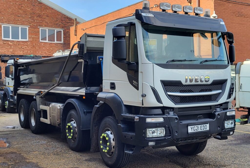 IVECO STRALIS 8X4 tipper
