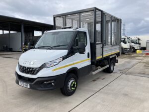 Brit Tipp 7.5T Caged Tipper, Bin Lift – YD72 WVP